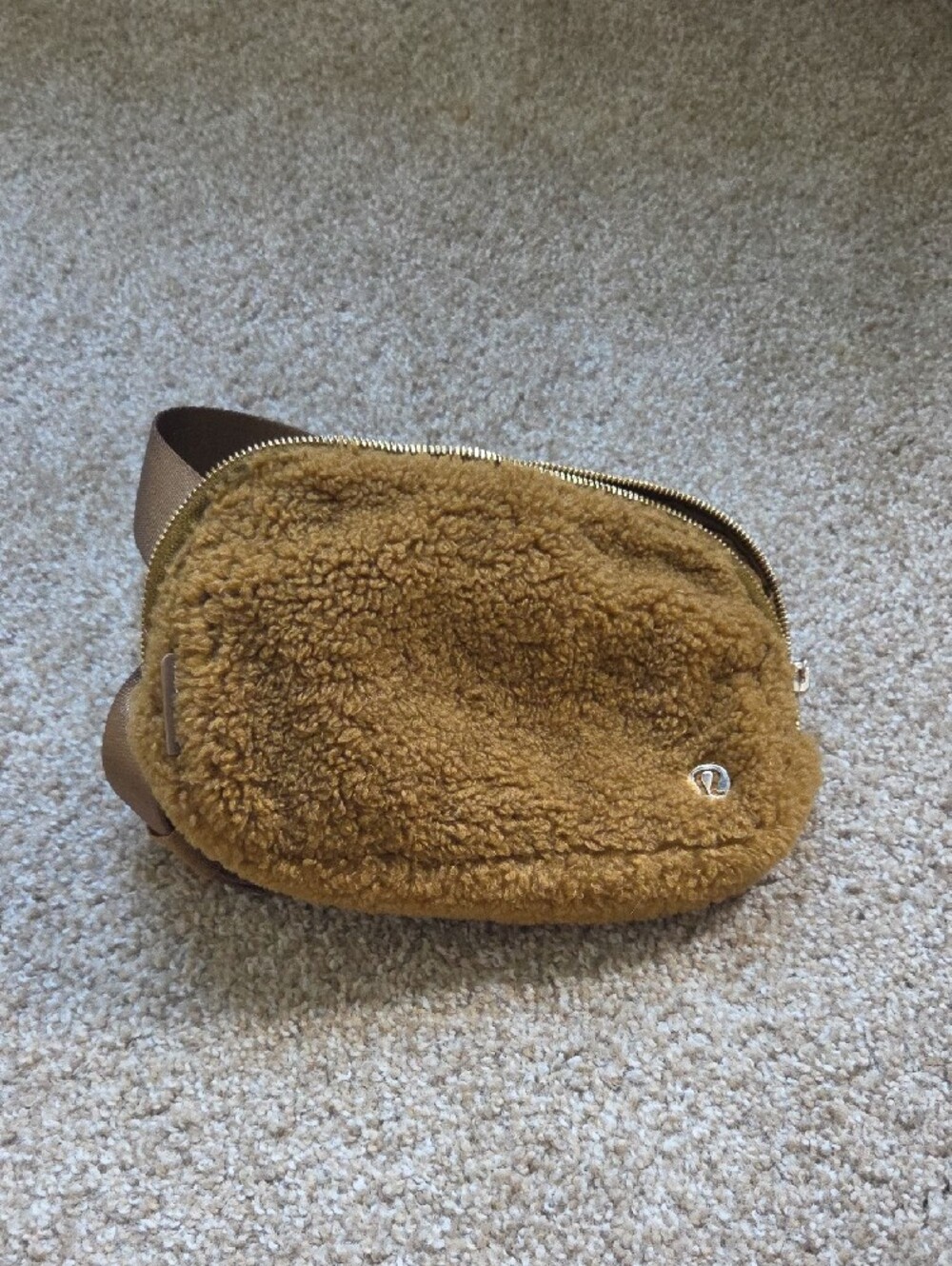 Lululemon Everywhere Fleece Belt Bag